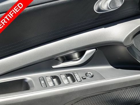 Used 2025 Hyundai Elantra Hybrid FWD image 23