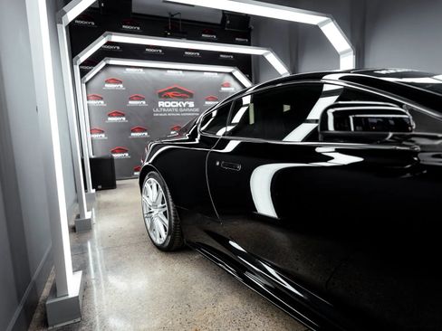 Used 2009 Aston Martin DBS Coupe RWD image 5