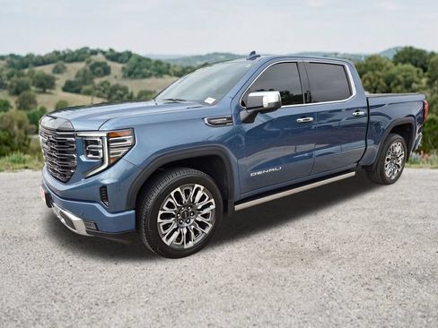Used 2025 GMC Sierra 1500 Denali Ultimate AWD/4WD image 3