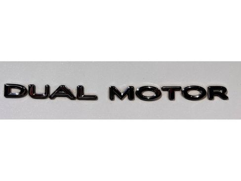 Used 2023 Tesla Model Y Long Range image 17