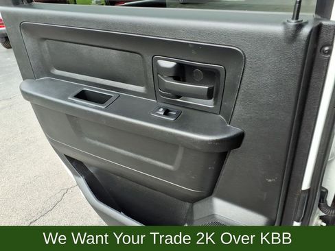 Used 2022 RAM 2500 Tradesman w/ Chrome Appearance Group AWD/4WD image 22