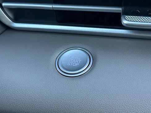 New 2026 Hyundai Elantra Hybrid FWD image 18