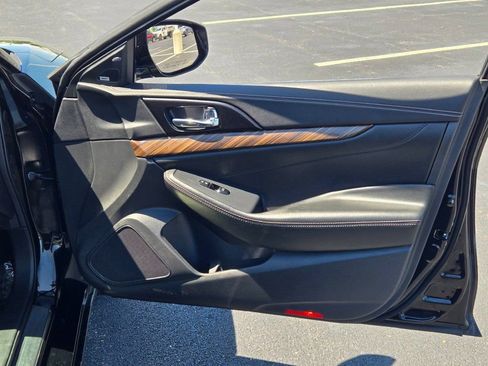 Used 2018 Nissan Maxima Platinum FWD image 5