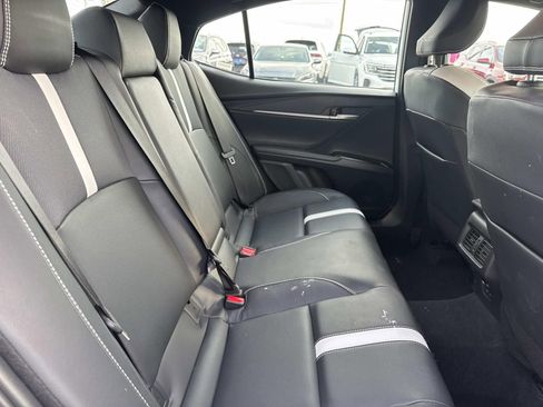 Used 2025 Toyota Camry SE image 9