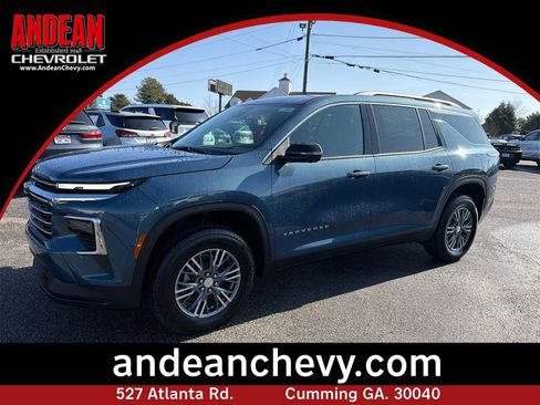 New 2026 Chevrolet Traverse LT w/ Driver Confidence Package image 1