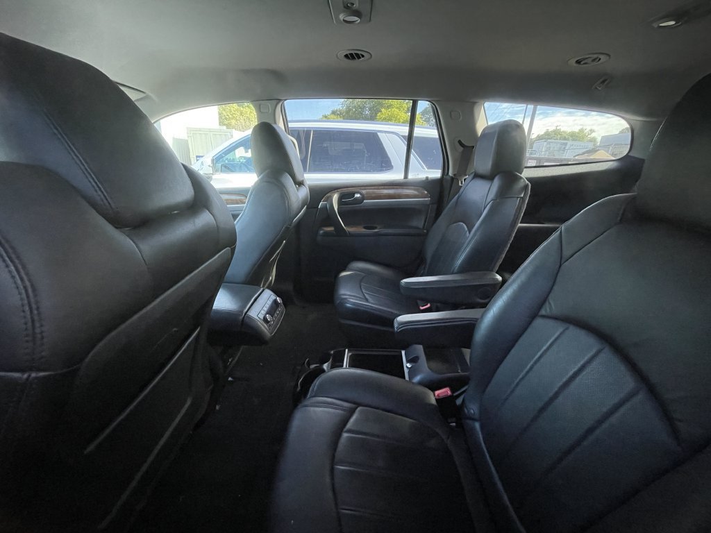 Used 2011 Buick Enclave CXL AWD/4WD image 10