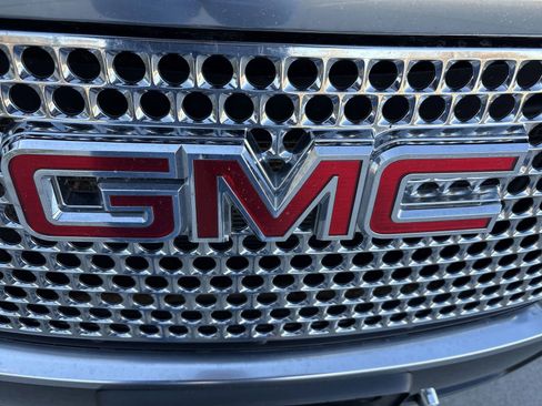 Used 2014 GMC Terrain Denali w/ LPO, Protection Package image 29