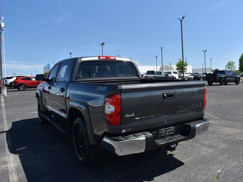 Used 2016 Toyota Tundra SR5 w/ SR5 Upgrade Package image 4