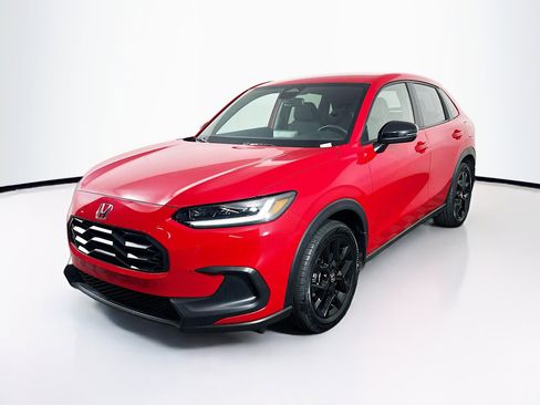 Used 2024 Honda HR-V Sport image 3