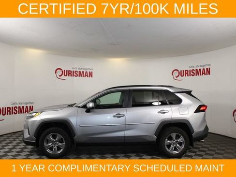 Used 2022 Toyota RAV4 XLE AWD/4WD image 3