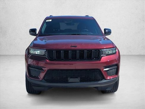 New 2025 Jeep Grand Cherokee Altitude image 6