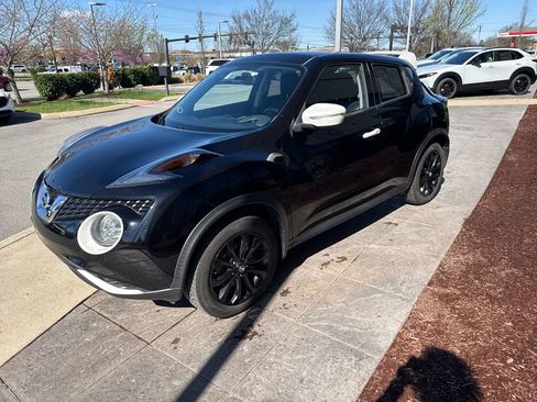 Used 2017 Nissan Juke SV image 8