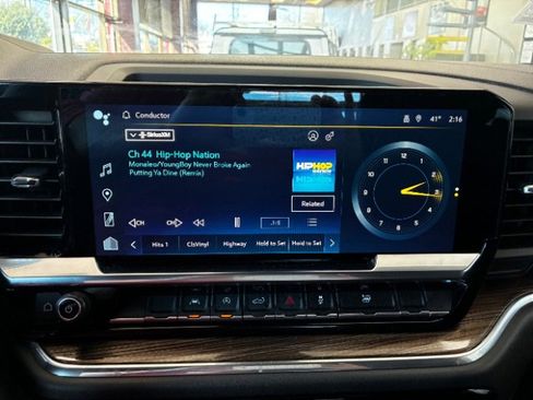 Used 2023 Chevrolet Silverado 1500 RST image 22