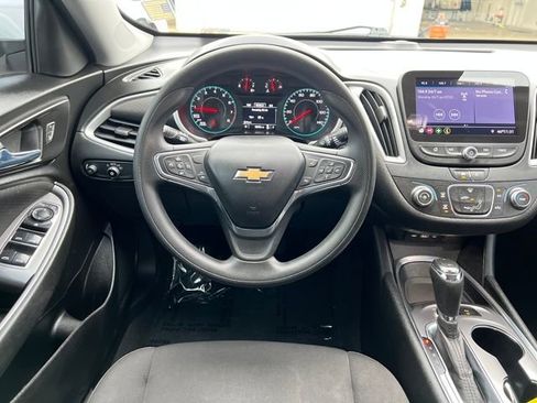 Used 2020 Chevrolet Malibu LS w/ Driver Confidence Package II image 14