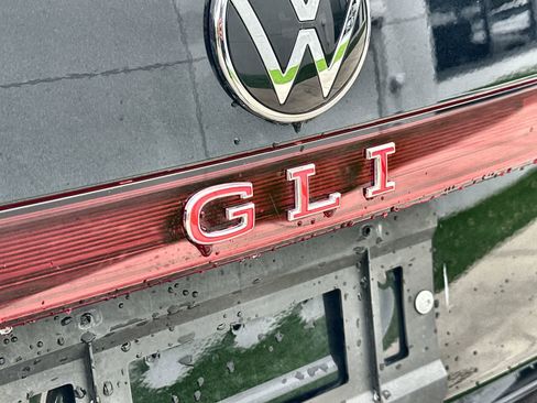Used 2025 Volkswagen Jetta GLI Autobahn image 15