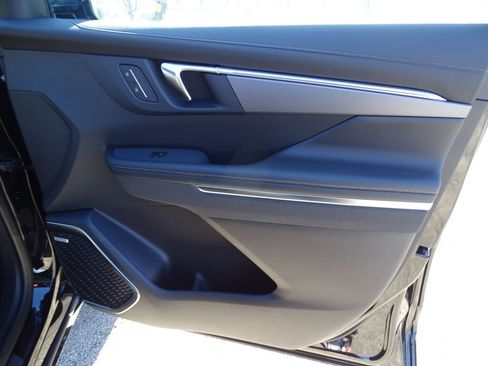 New 2025 Buick Enclave Sport Touring w/ Power Package image 7