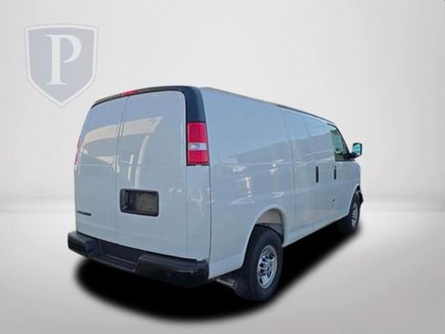 New 2026 Chevrolet Express 2500 w/ Driver Convenience Package image 7