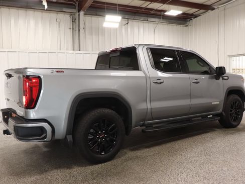 Used 2025 GMC Sierra 1500 Elevation w/ Elevation Premium Package AWD/4WD image 6