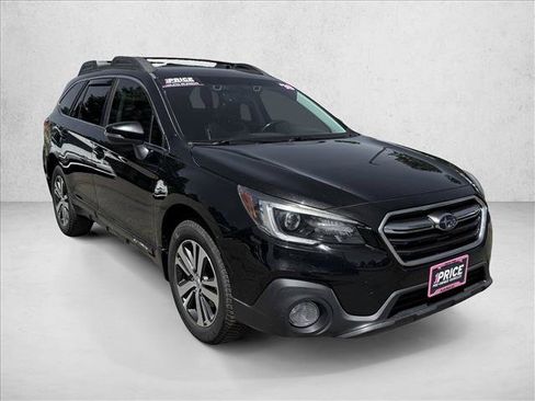 Used 2018 Subaru Outback 3.6R Limited AWD/4WD image 3