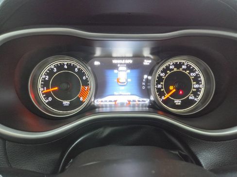 Used 2015 Jeep Cherokee Trailhawk image 35