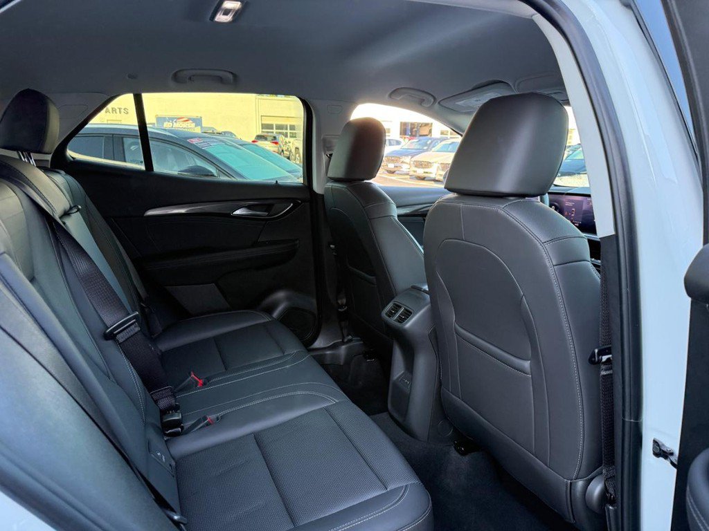 Used 2024 Buick Envision Preferred AWD/4WD image 10