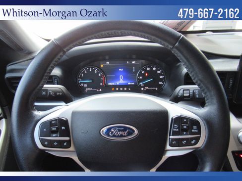 Used 2021 Ford Explorer XLT image 35