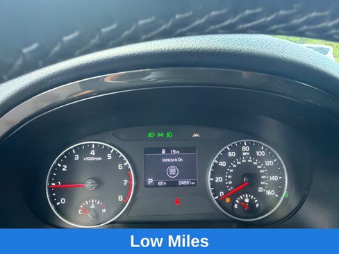 Used 2023 Kia Seltos S w/ Navigation Package AWD/4WD image 14