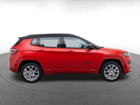 Used 2025 Jeep Compass Limited AWD/4WD image 14
