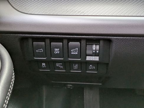 Used 2017 Subaru Outback 2.5i Premium image 18