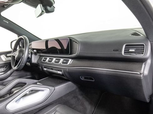 Used 2024 Mercedes-Benz GLE 350 4MATIC image 18