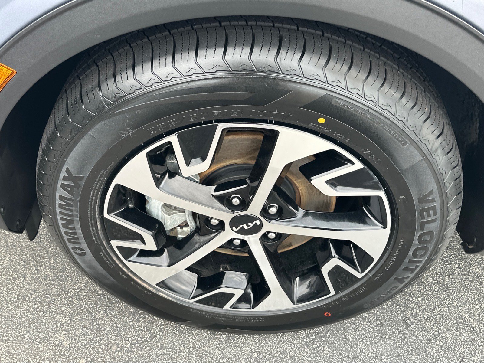 Certified 2024 Kia Sportage EX FWD image 6