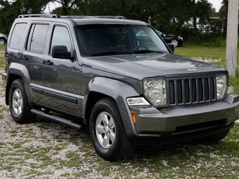 Used 2012 Jeep Liberty Sport w/ Popular Equipment Group AWD/4WD image 15