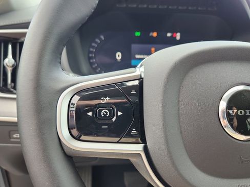 New 2026 Volvo XC90 T8 Ultra w/ Protection Package AWD/4WD image 17