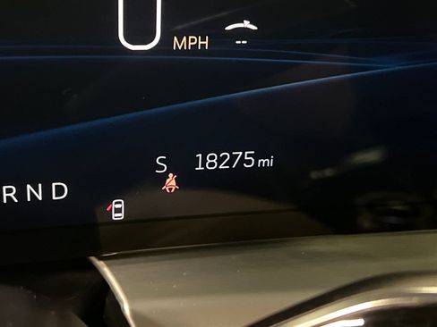 Certified 2024 Cadillac Lyriq Luxury AWD/4WD image 20