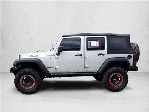 Used 2010 Jeep Wrangler Unlimited Rubicon AWD/4WD image 2
