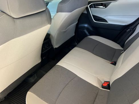 Certified 2024 Toyota RAV4 XLE w/ Convenience Package image 4