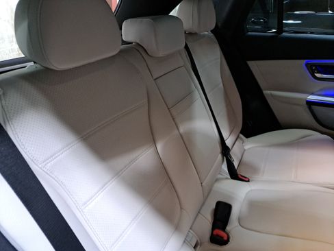 Used 2026 Mercedes-Benz GLC 300 4MATIC image 13