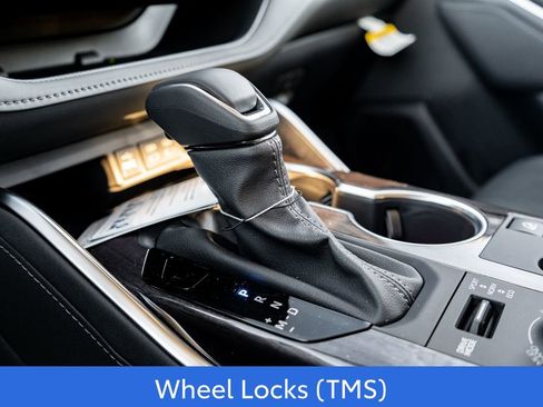 New 2026 Toyota Highlander Platinum image 29