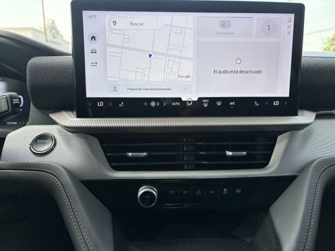 Certified 2025 Ford Explorer Active RWD image 38