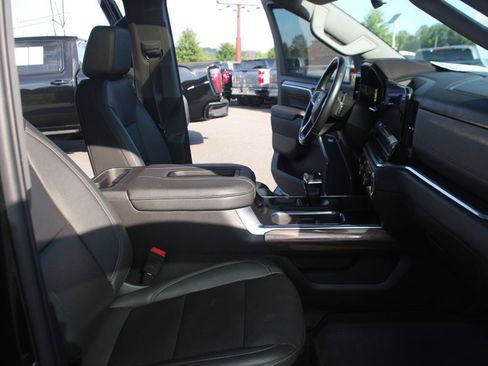 Used 2022 Chevrolet Silverado 1500 LT Trail Boss AWD/4WD image 35