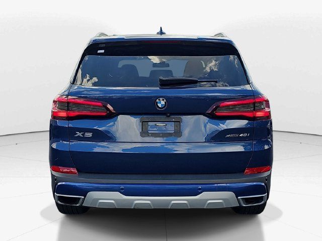 Used 2022 BMW X5 xDrive40i AWD/4WD image 4