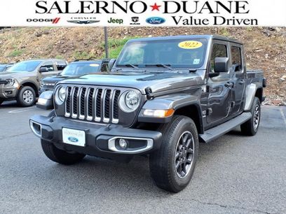 Used 2022 Jeep Gladiator Overland w/ Popular Equipment Package