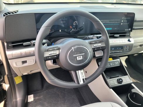 New 2026 Hyundai Kona SEL Premium FWD image 9