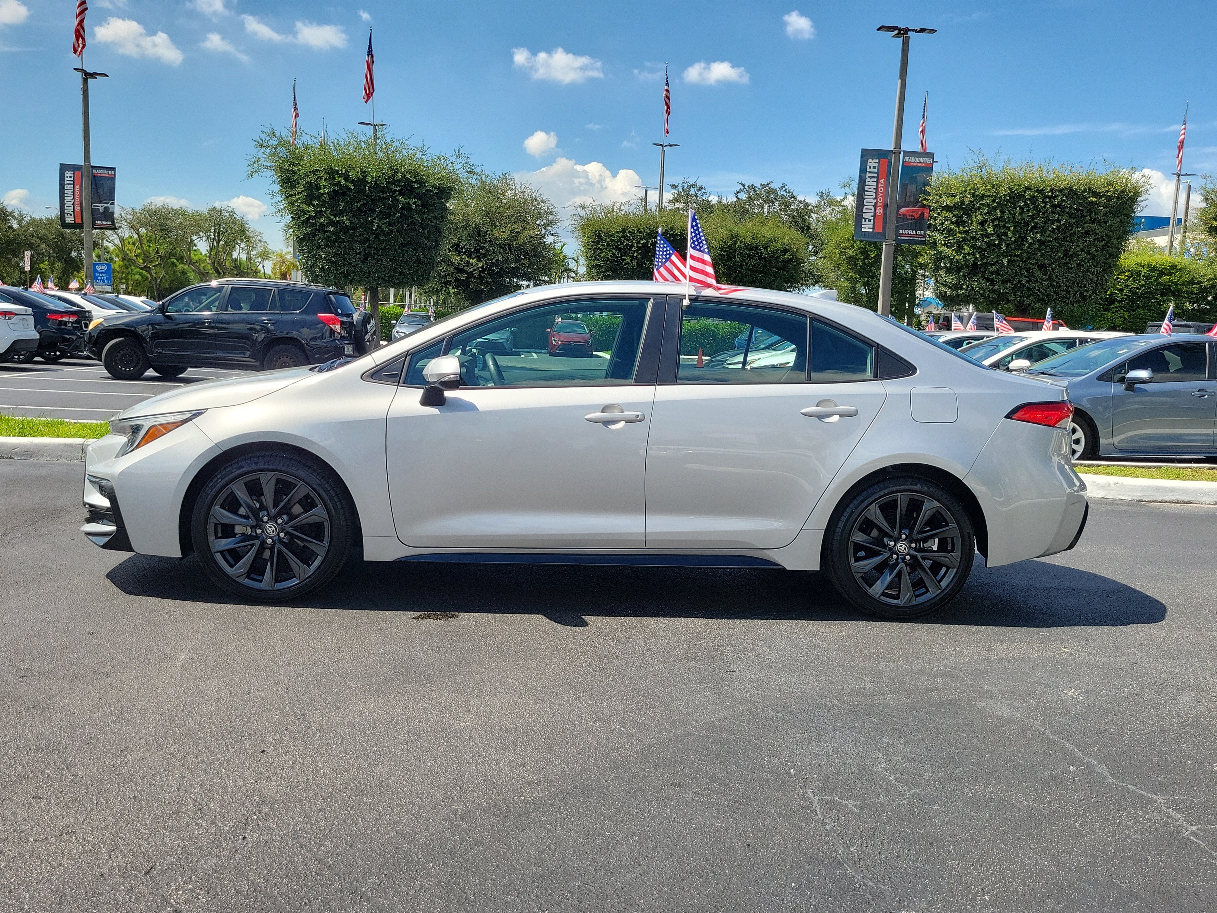 Used 2024 Toyota Corolla SE FWD image 7