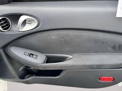 Used 2017 Nissan 370Z Touring Sport image 32