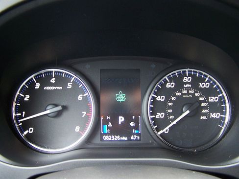 Used 2019 Mitsubishi Outlander LE image 9