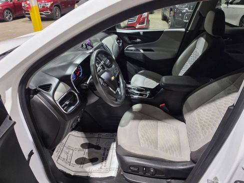 Used 2020 Chevrolet Equinox LT AWD/4WD image 23