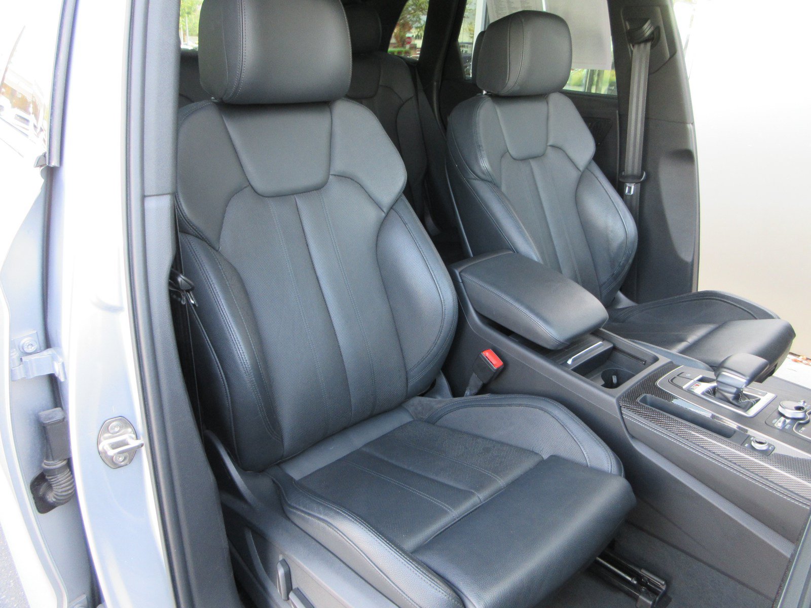 Used 2019 Audi SQ5 Premium Plus AWD/4WD image 27