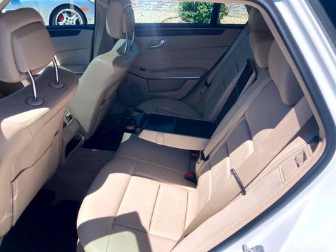 Used 2014 Mercedes-Benz E 350 4MATIC Wagon image 13