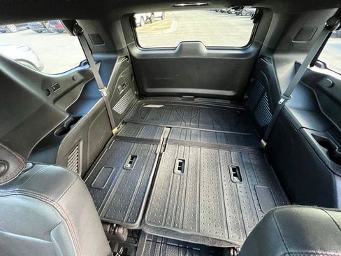 Used 2022 Chevrolet Tahoe RST w/ Luxury Package image 23